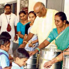 A feature on the journey of Shri Mandhu Pandit Dasa and Akshaya Patra’s kitchens