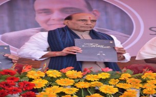 Sri Rajnath Singh, Minister of Home Affairs, unveils Akshaya Patra’s Annual Report 2014-15