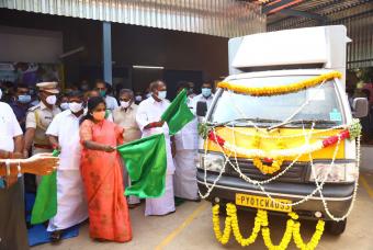 Flagging off of the delivery van that will provide freshly cooked meals