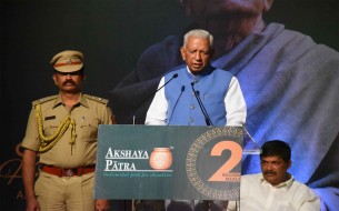 Shri Vajubhai Rudabhai Vala, Honourable Governor of Karnataka, talking to the audience 